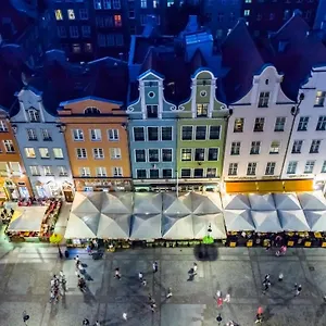 Holland House Old Town Апарт-отель